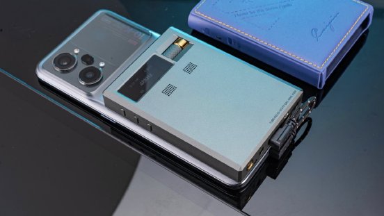 Cayin RU9_Phone.png